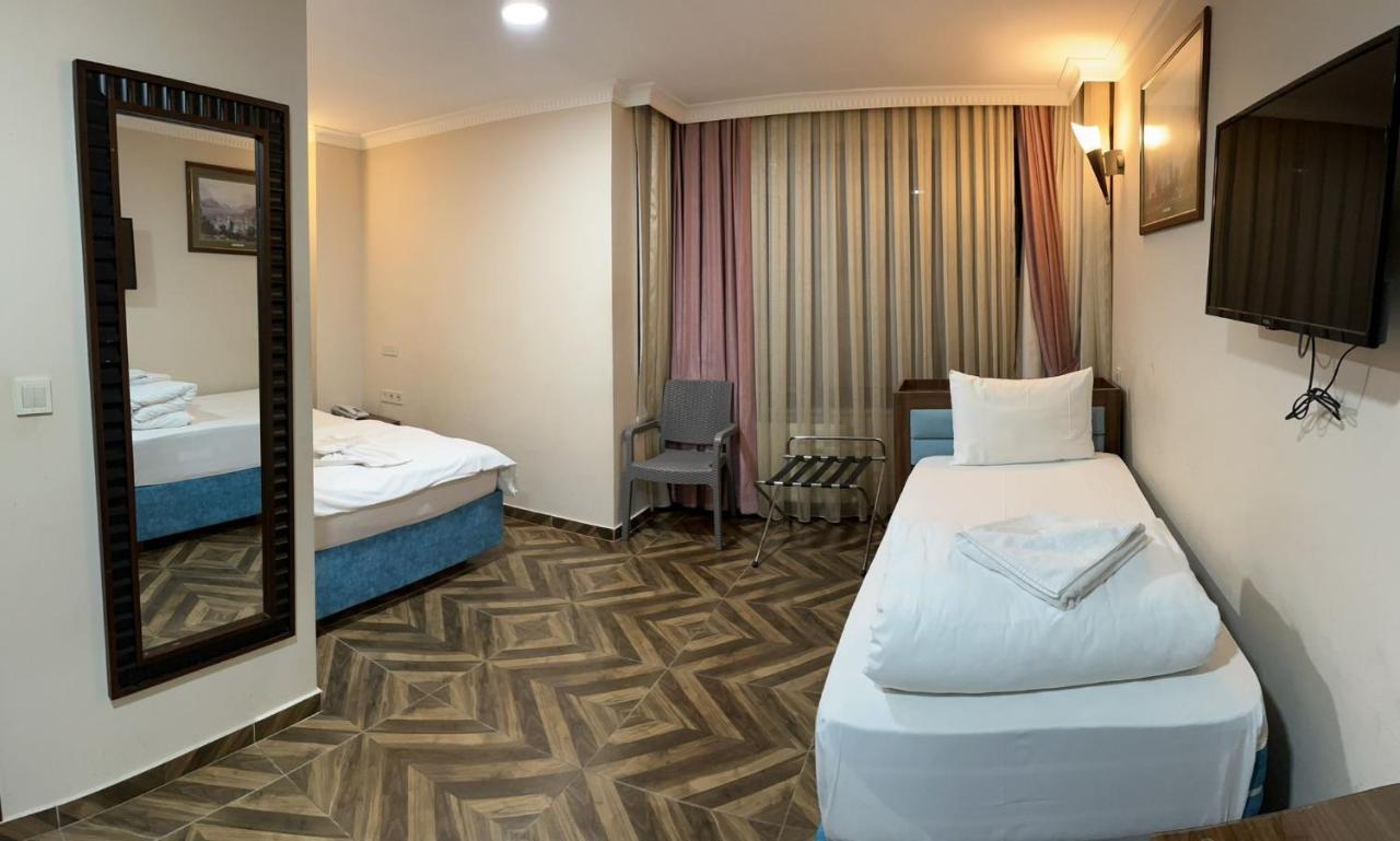 Hotel Uemit Yenikapi Istanbul Exterior photo