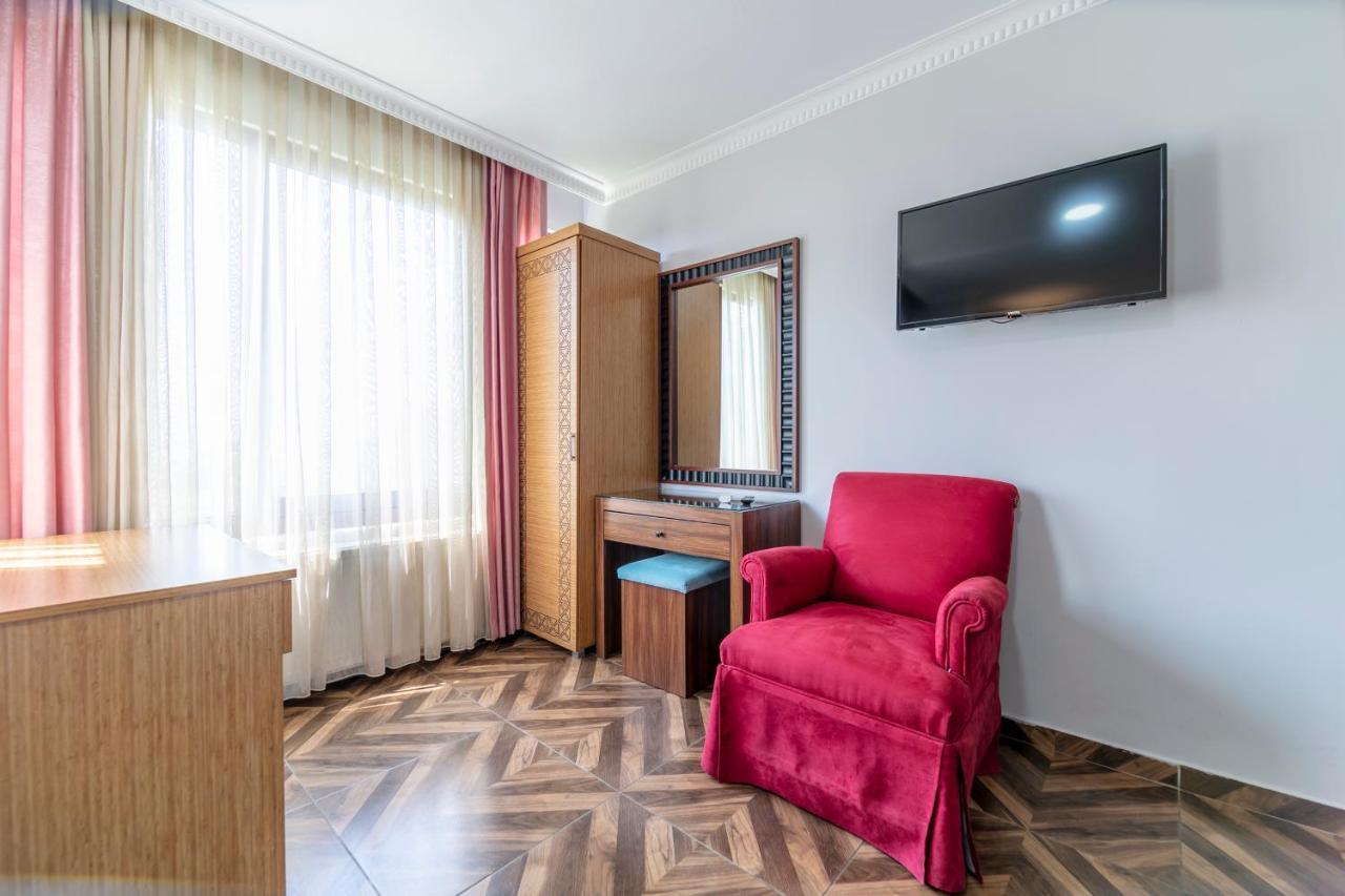 Hotel Uemit Yenikapi Istanbul Exterior photo