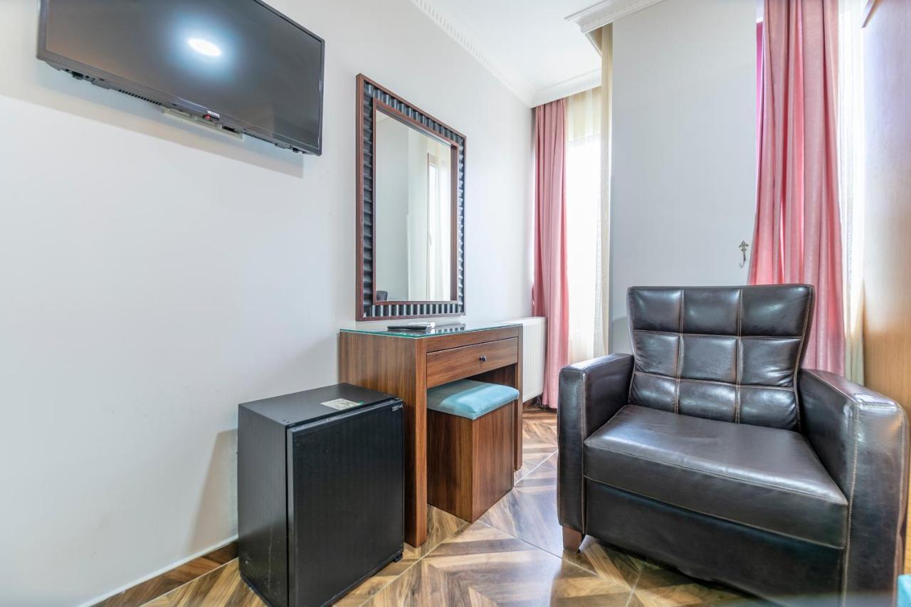 Hotel Uemit Yenikapi Istanbul Exterior photo